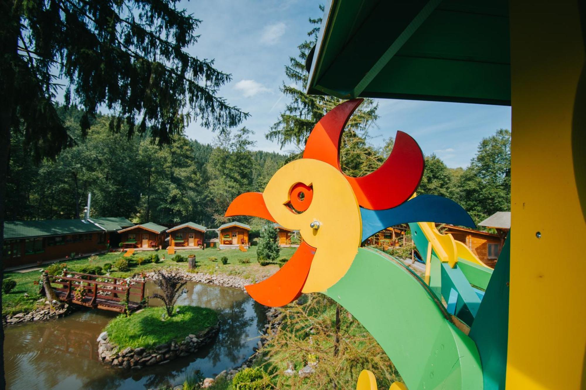 Hotel Vidra Park à Sicasău Extérieur photo